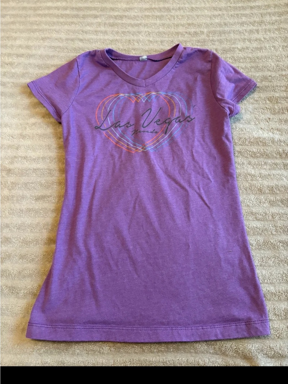 Kids Purple 'Las Vegas' Heart Graphic Tee ***